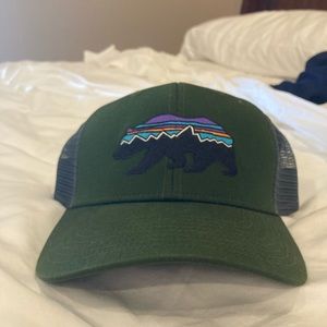 Patagonia Fitz Roy Bear Trucker Hat